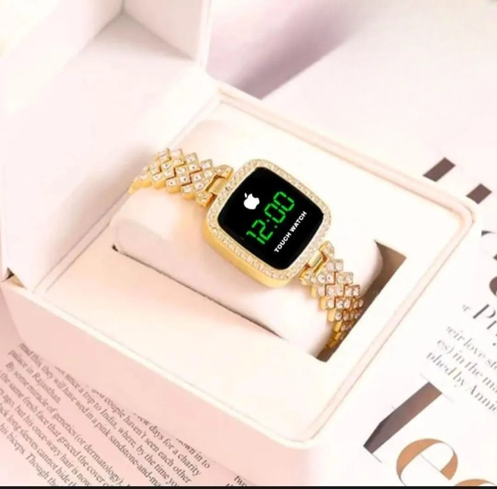 Chic Womens Digital Display Watch With Elegant Bracelet Strap Stylish Design Clear Screen Comfortable Wear Perfect For Daily And Formal Use - Black